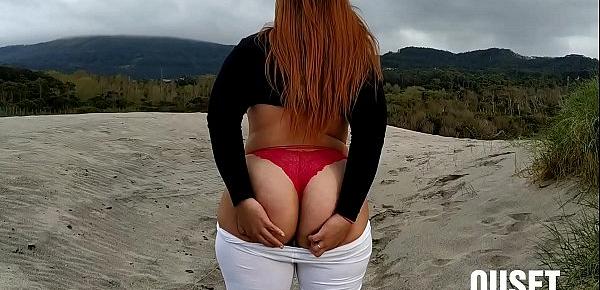  Chica con culo increíble me la pone durísima en plena playa.Nuevos videos personales y exclusivos en httpswww.onlyfans.comouset